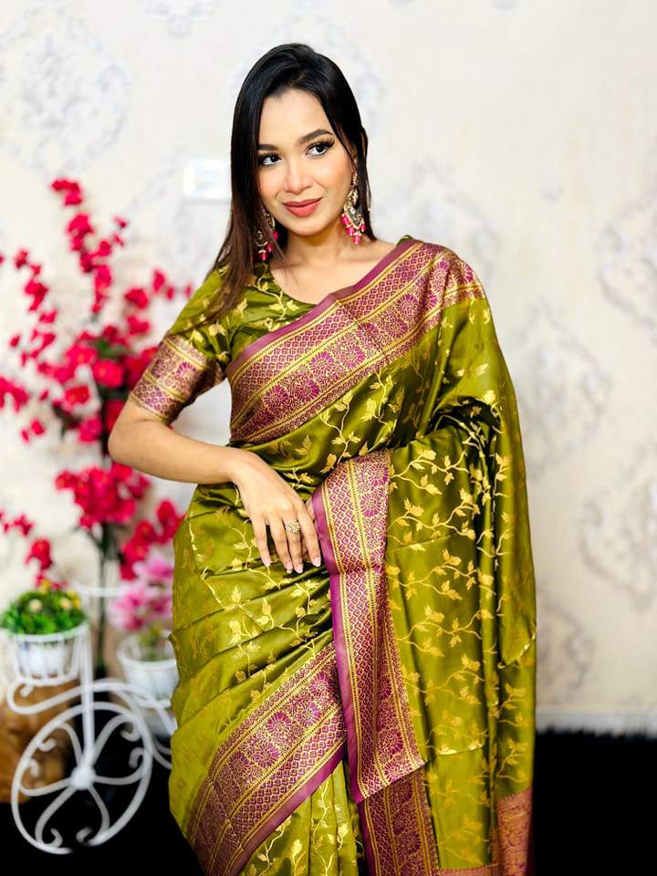 প্রিমিয়াম সিল্ক কাতান শাড়ি