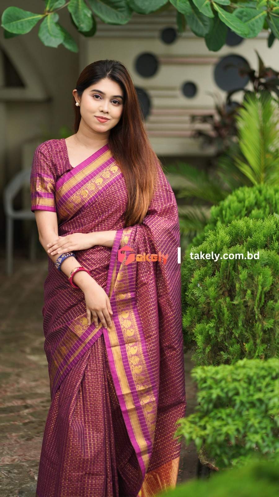 টাঁত জামদানি, টেকলী এক্সক্লুসিভ সুতির শাড়ি।
