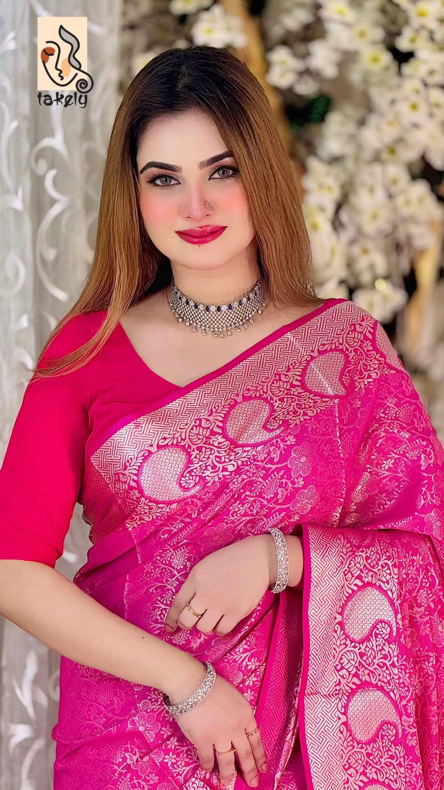 কাঞ্চিপুরম কাতান শাড়ি ব্লাউজ পিস সহ।