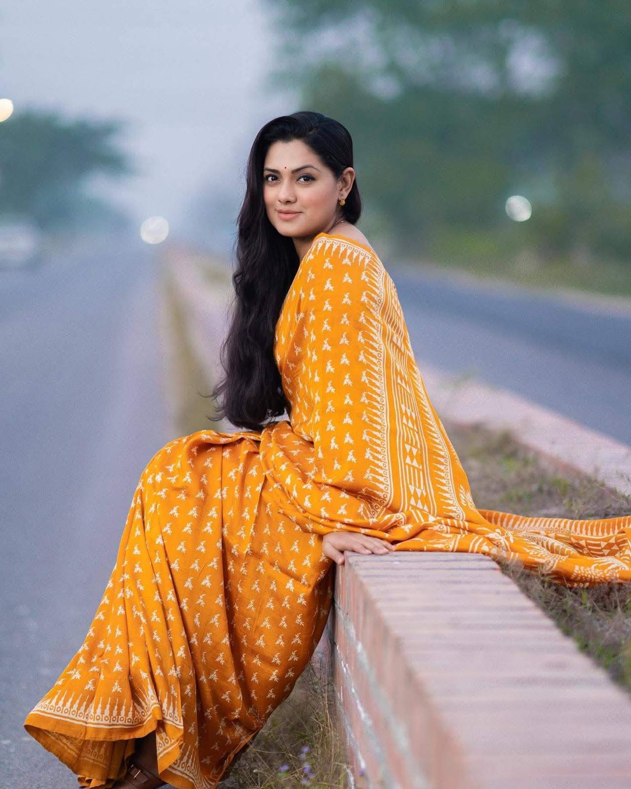 New batik design printed Saree with blouse piece |