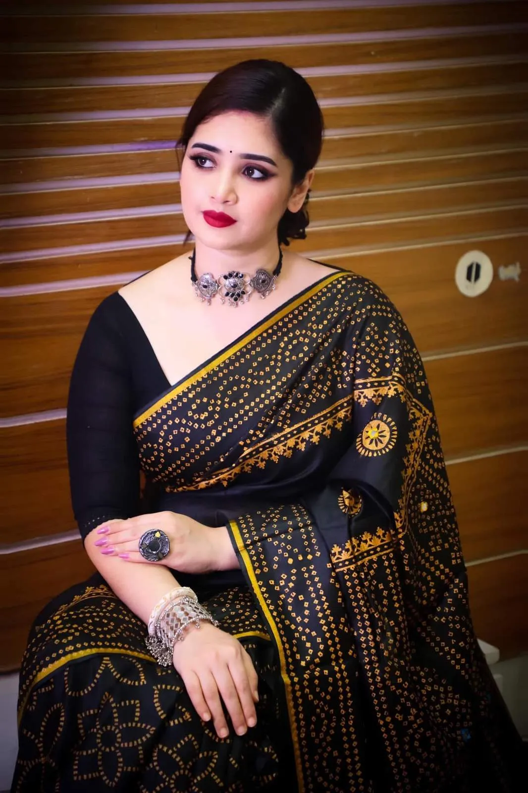 Chunri Print Silk Saree With Blouse Piece |
