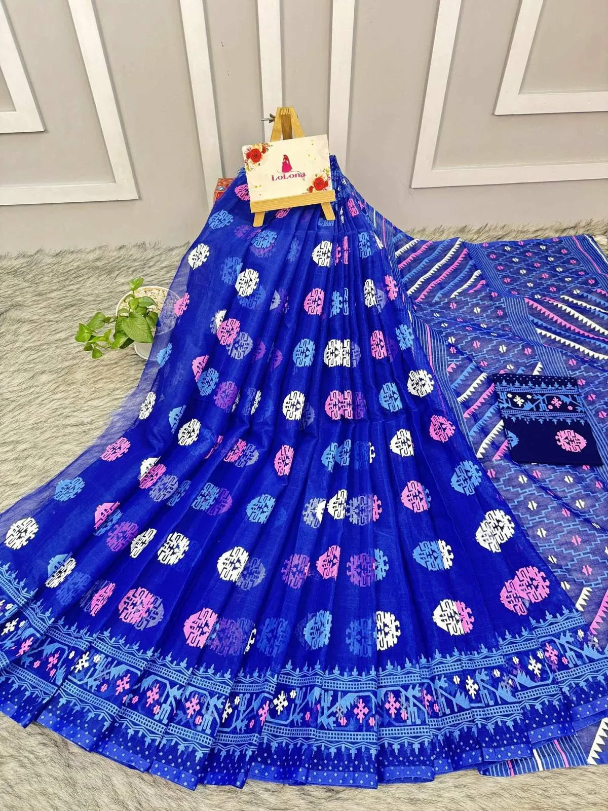 Half Silk Screen Print Saree With Blouse Piece |