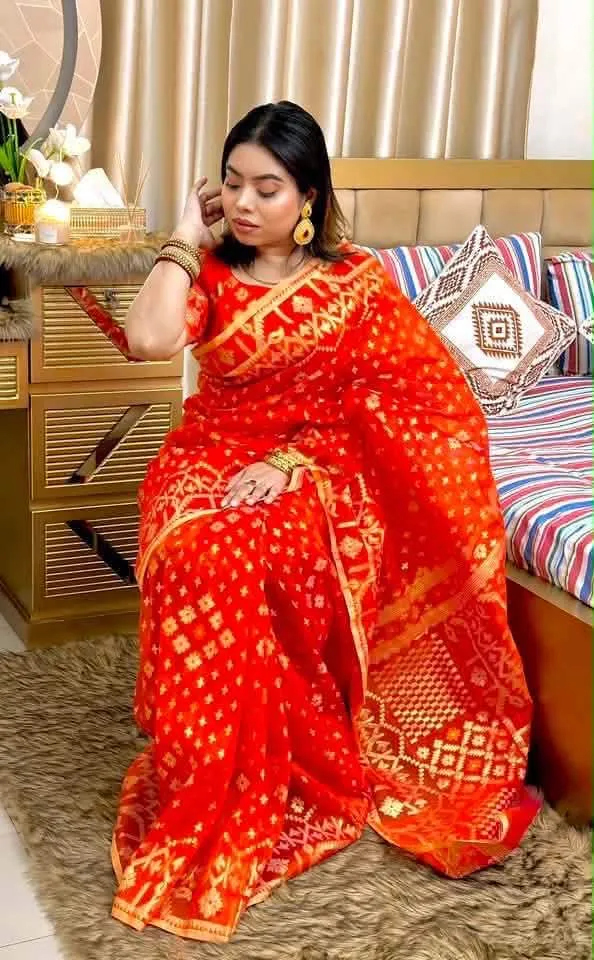 60/80 Count Jori Sutar Tant Jamdani Saree With Blouse Piece |