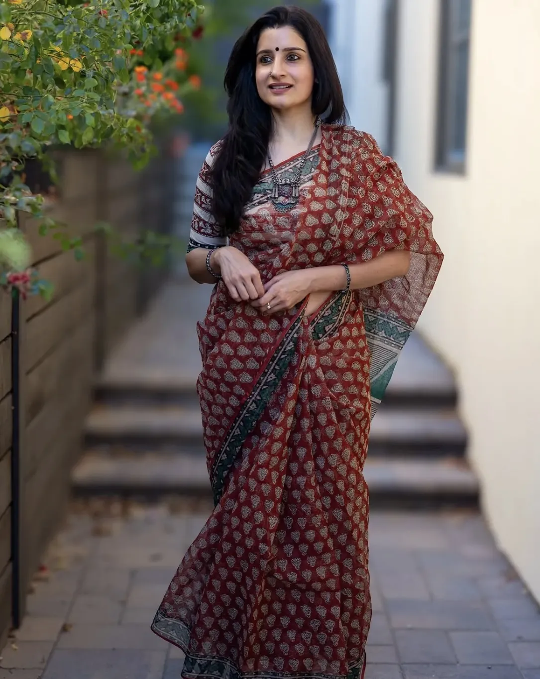 Roktokorobi Premium Kota Doria Cotton Saree | Traditional Floral Print